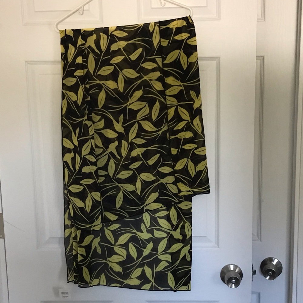 LuLaRoe Fun and Festive Supply Scarf